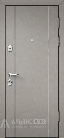 Фото «Дверь входная бетон светлый с наружной стороны с зеркалом внутри №29»